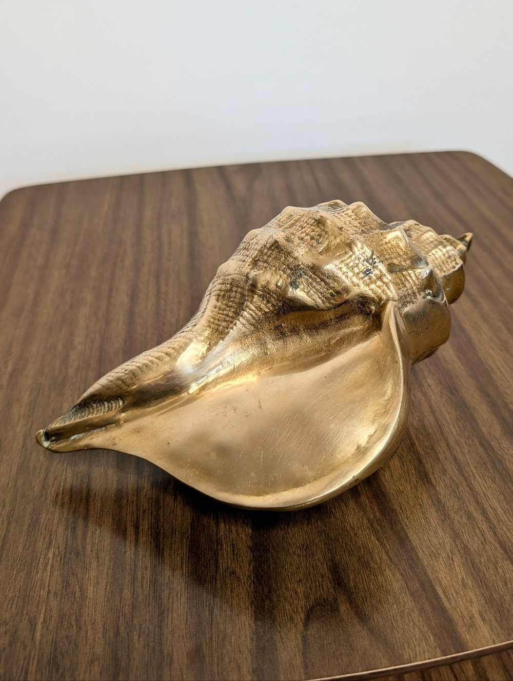 Vintage Hollywood Regency Large Gold Tone Brass Conch Sea Shell Decor Sculpture